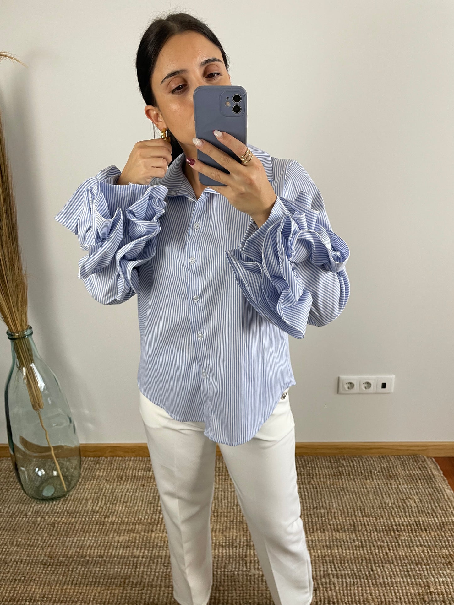 Camisa Folhos na manga