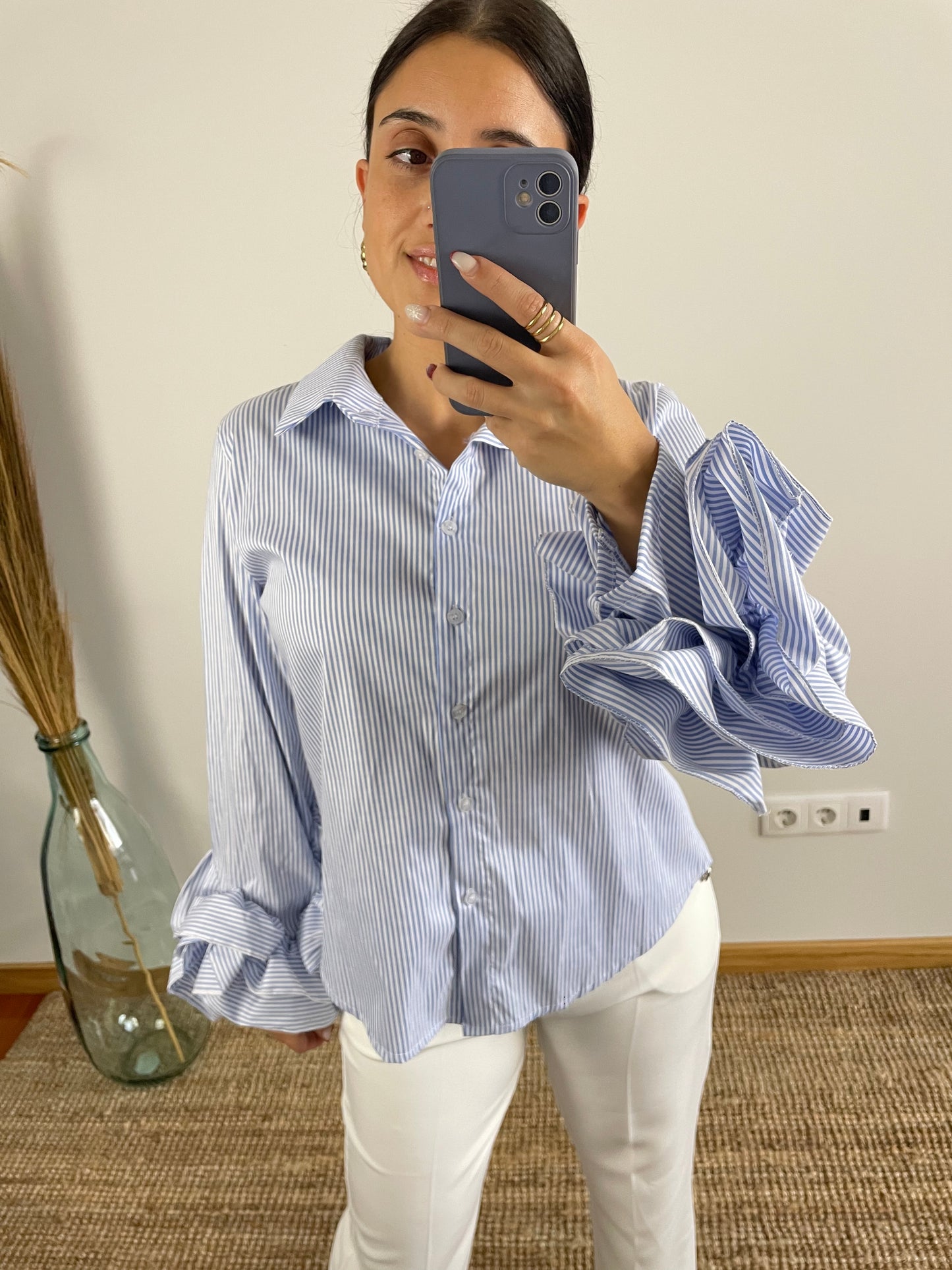 Camisa Folhos na manga