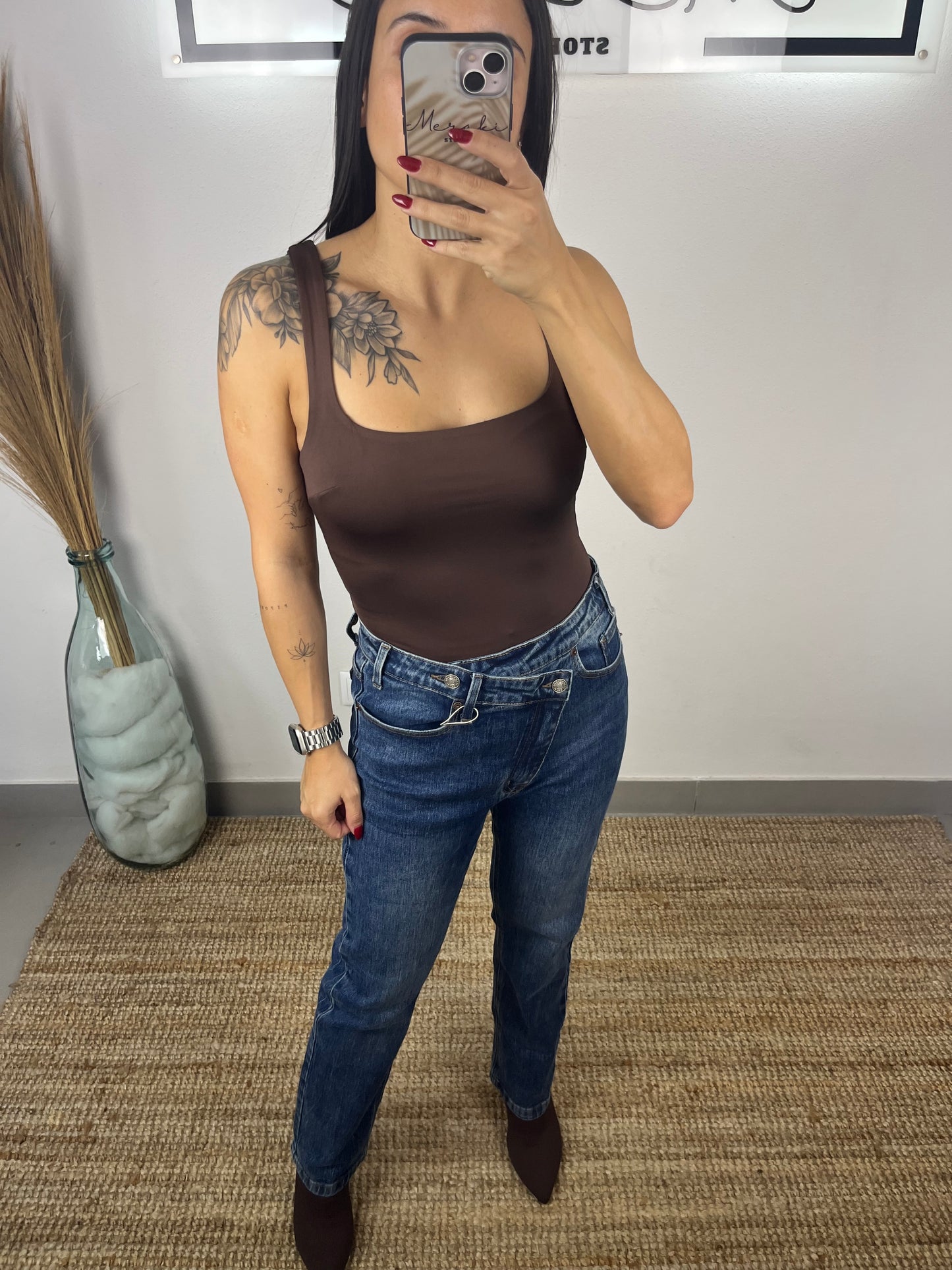 Calça Assimétrica Perna Justa