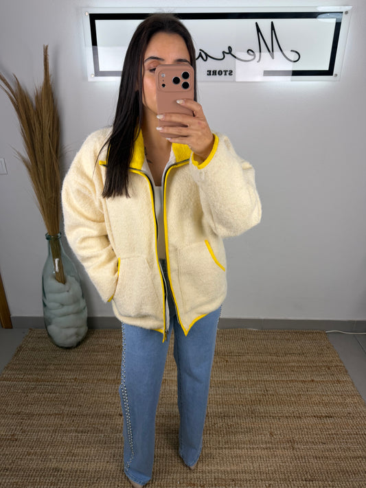 Casaco Amarelo e Bege