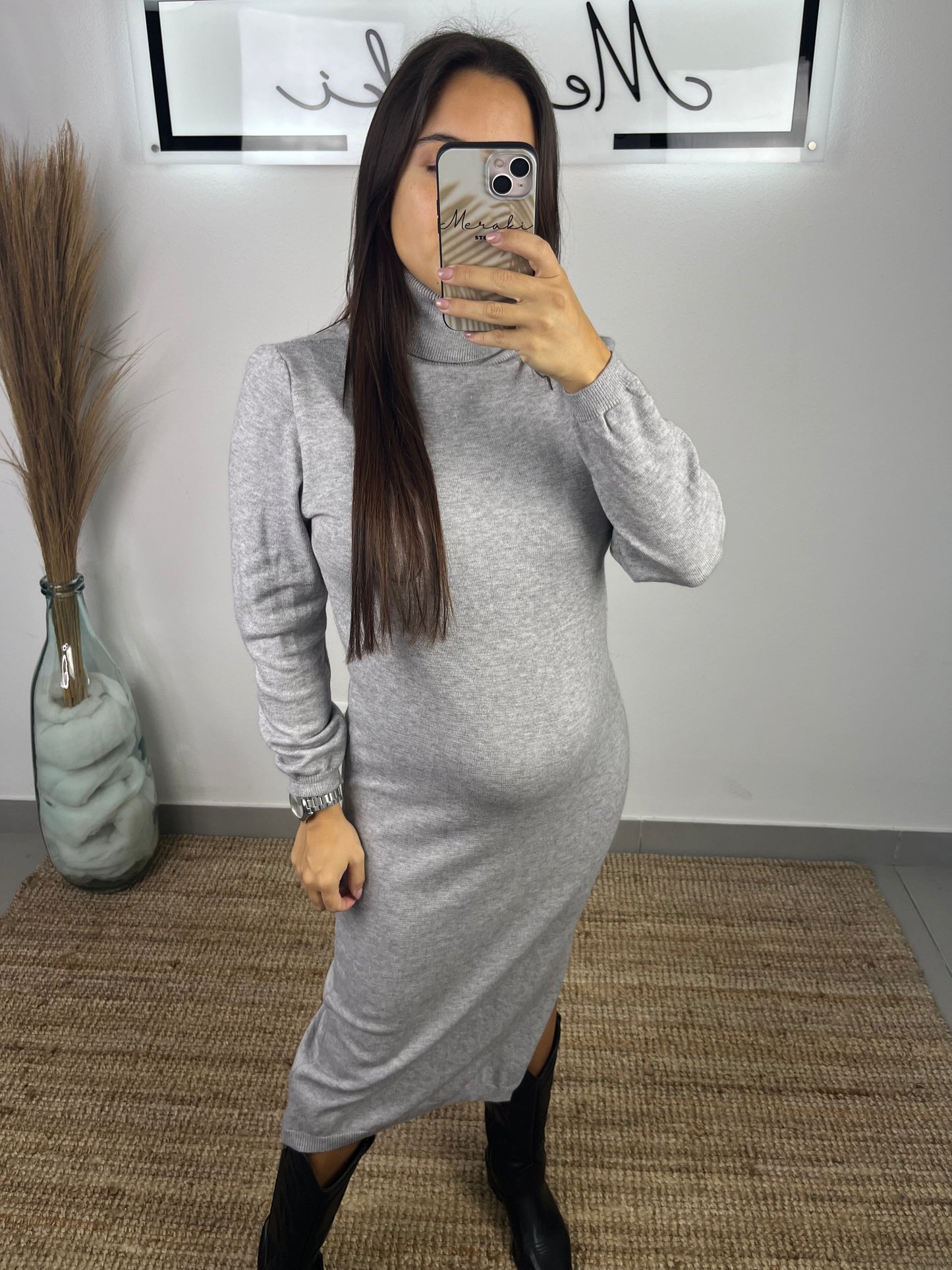 Vestido gola alta