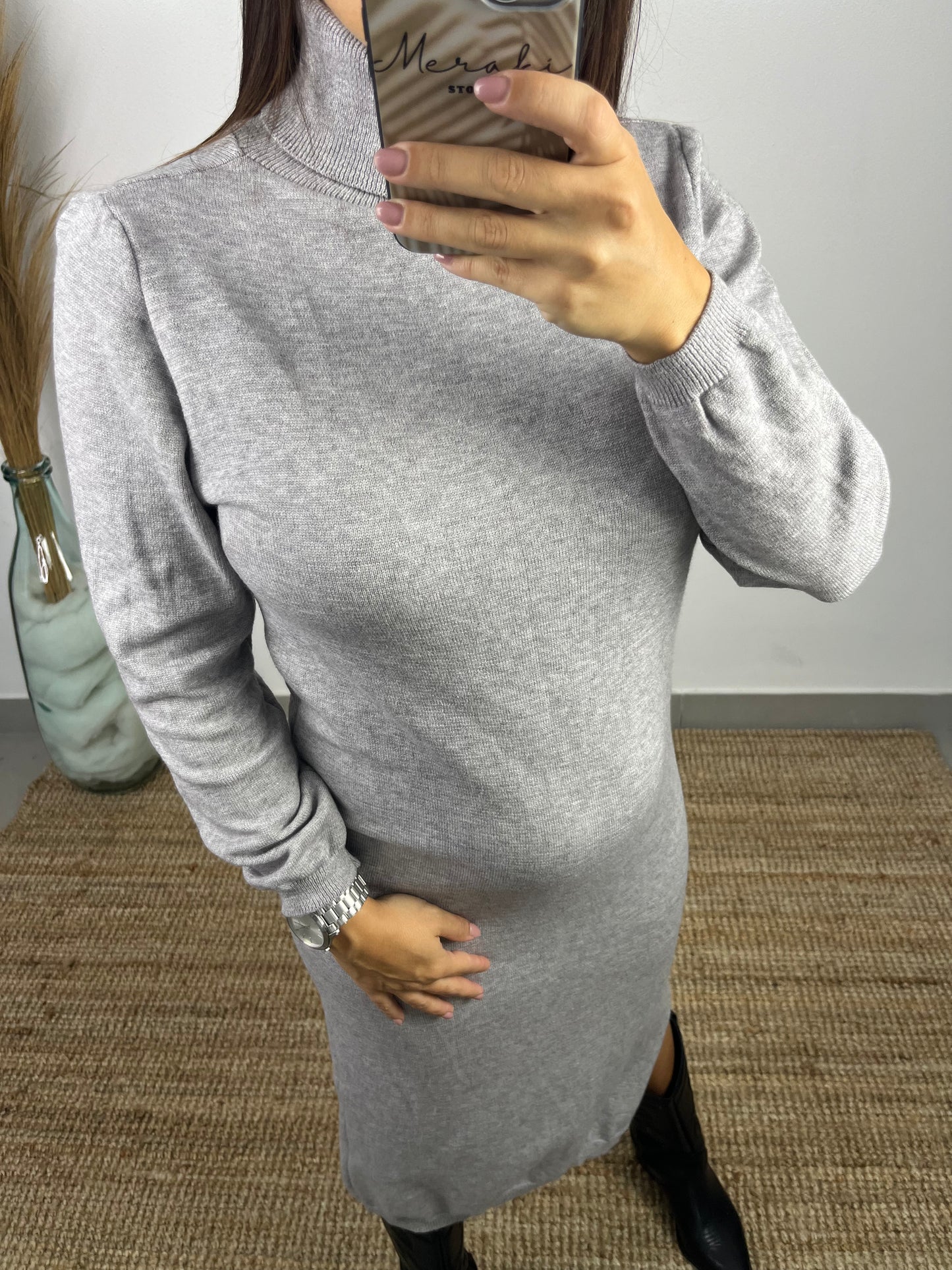 Vestido gola alta