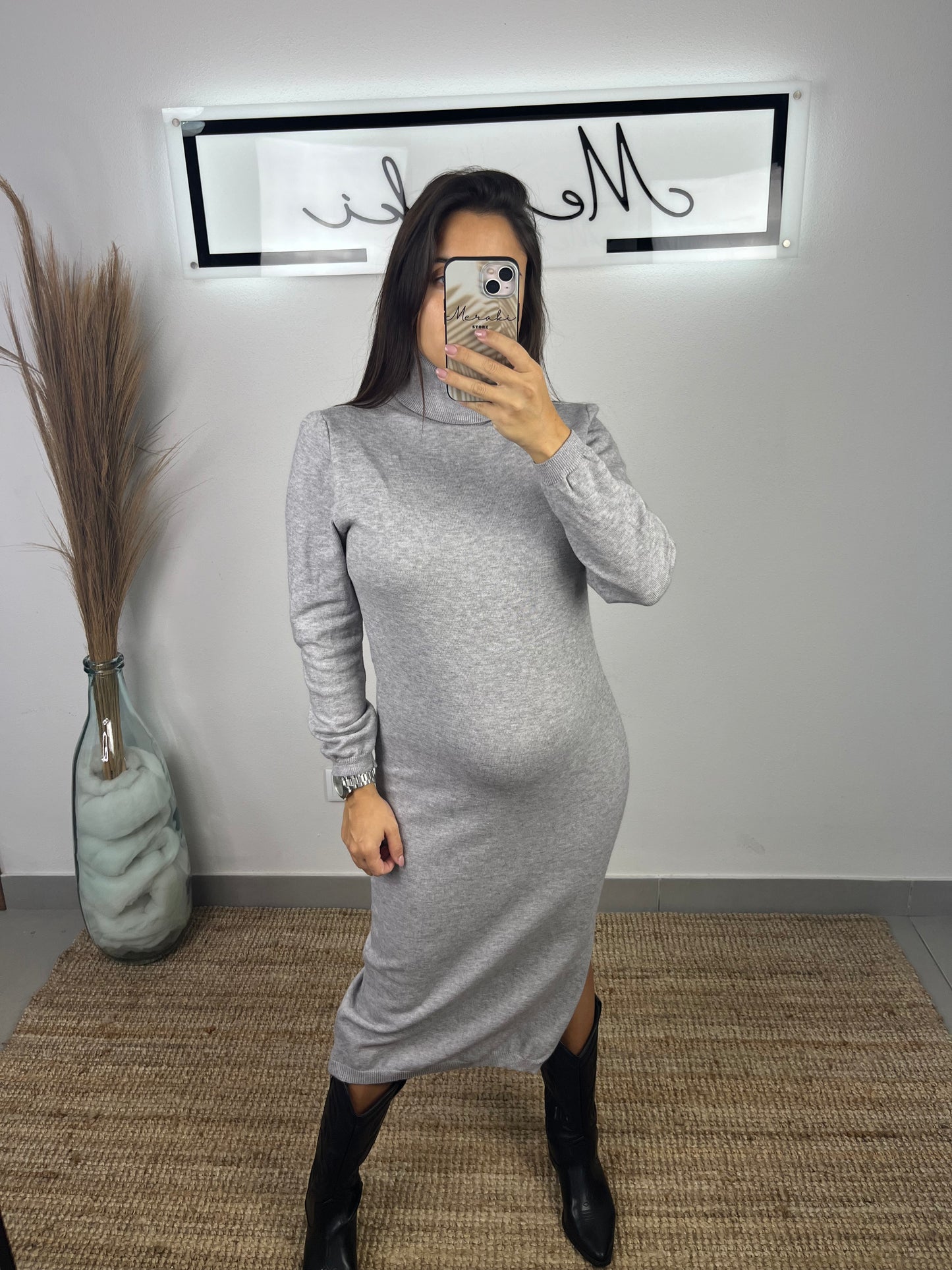 Vestido gola alta